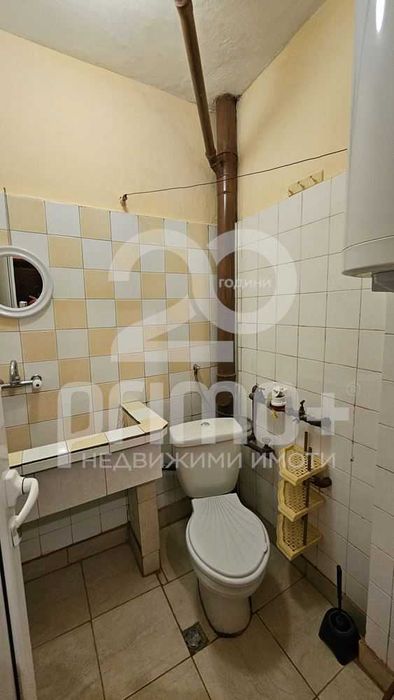 Дава се под наем Двустаен апартамент в Велико Търново, Център - 42 кв.м за 84784.95 € - Снимка #8