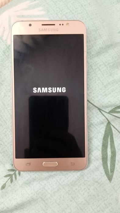 Samsung galaxy J7 6