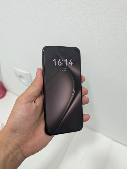 Huawei Pura 70 Ultra global versiya 2 la imei utgan
