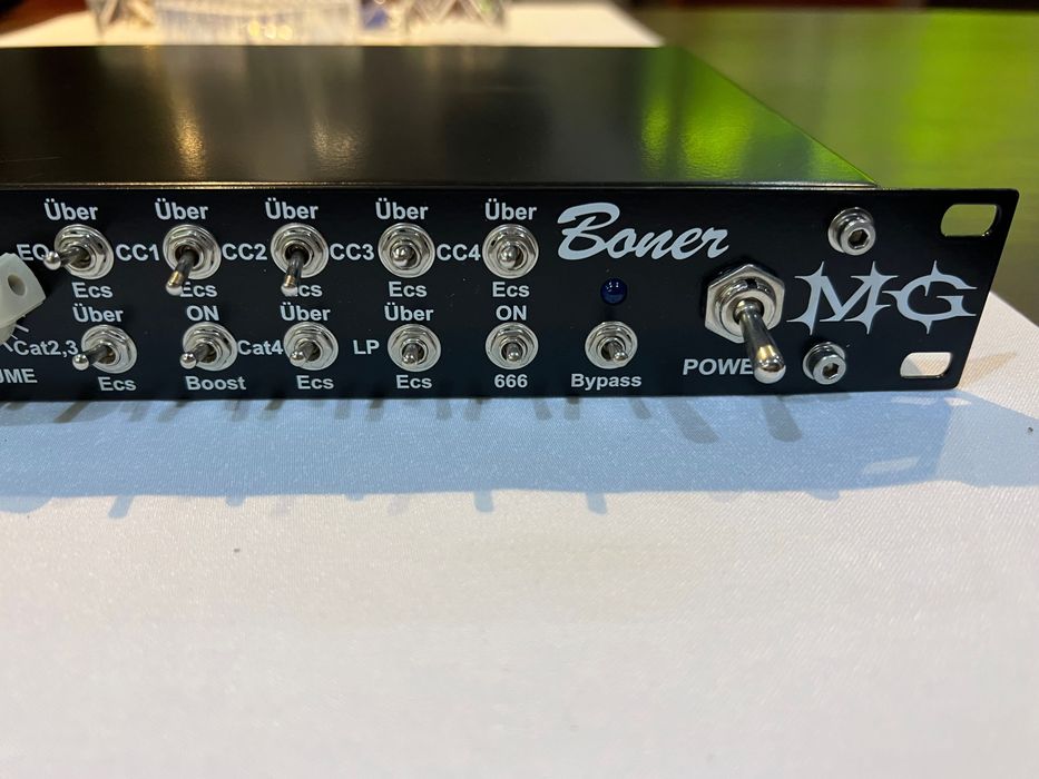 Намален!Предусилвател за китара