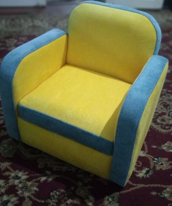 Yangi Detiskiy myahkiy divanchala sotiladi.