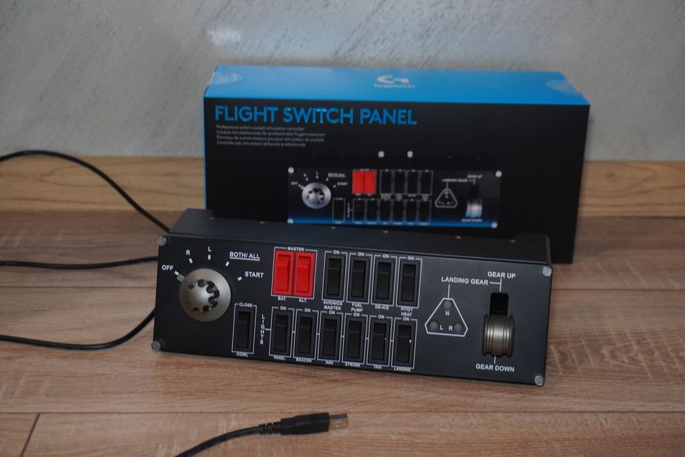 Logitech Flight Switch Panel + ГАРАНЦИЯ