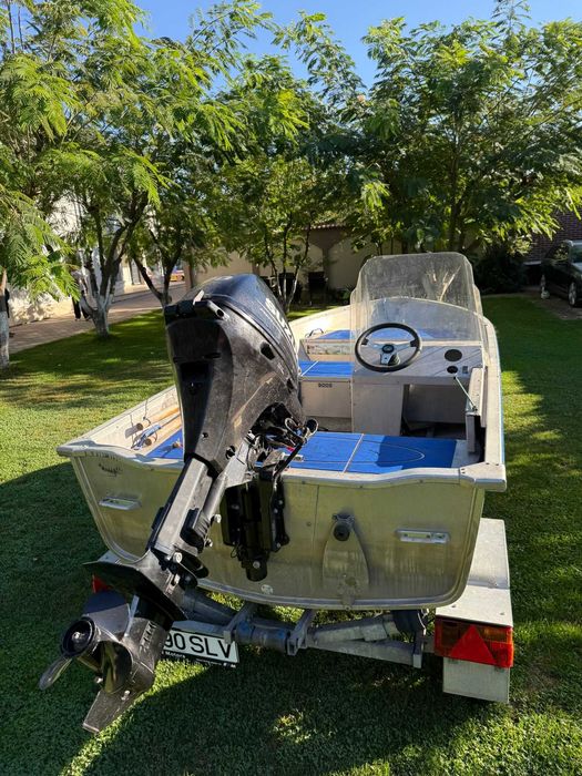 Barca aluminiu Linder 400 Sportsman cu peridoc