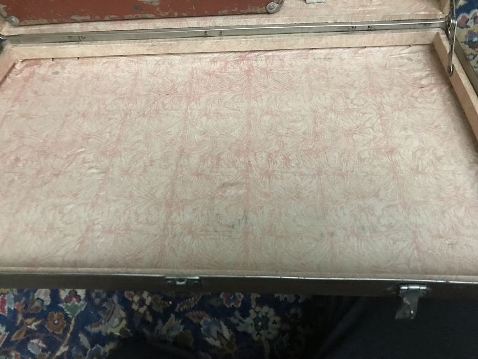 Чемодан антикварный ретро винтаж