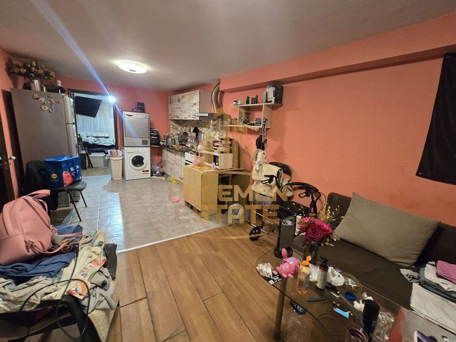 Продава се Четиристаен апартамент в Варна, Погреби - 135 кв.м за 1297 €/кв.м - Снимка #1