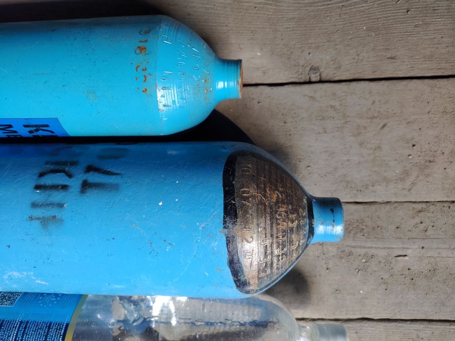 Продам маленький кислородные баллоны.