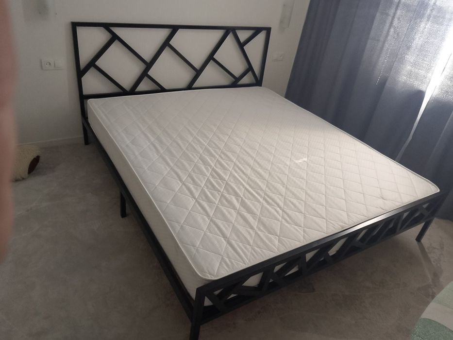 Продам кровать , парящая кровать