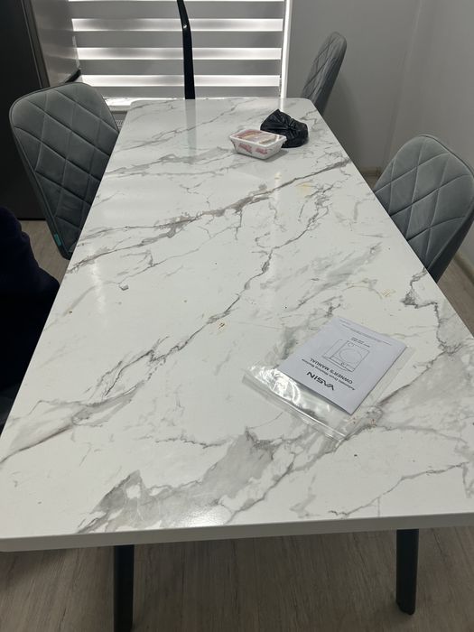 Стол кухенный для кухни