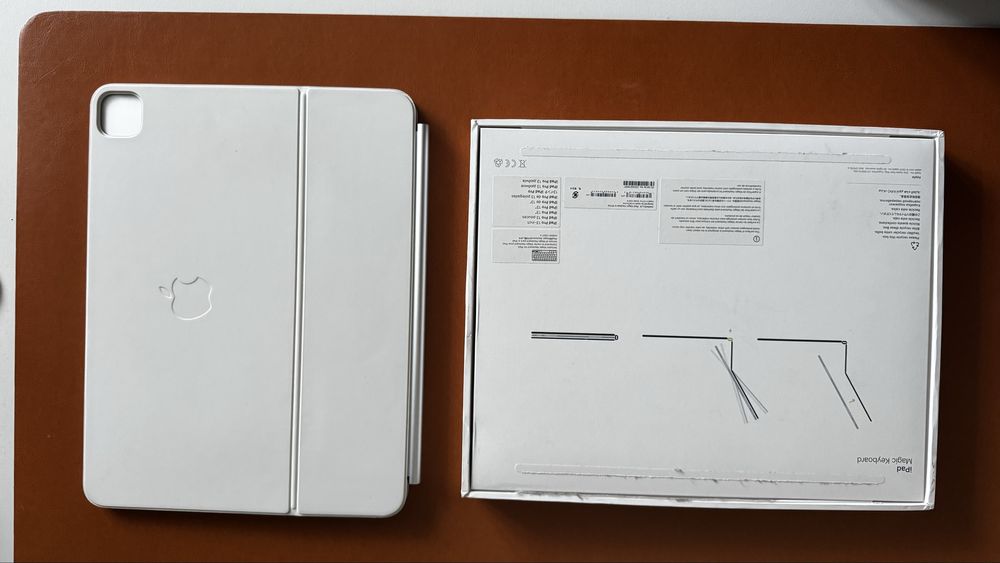 Apple Magic Keyboard iPad 13” M4 White