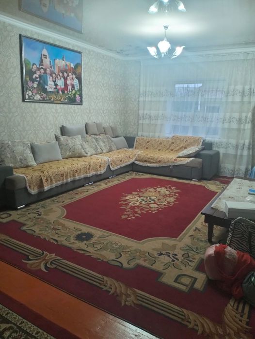 Продается частный дом с участком в 36 соток.