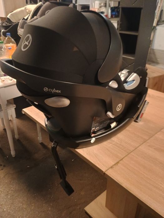 Столче за кола Cybex Aton Q Plus с база Q-fix
