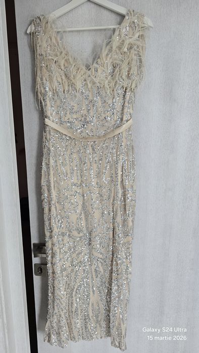 Rochie eleganta cu paiete