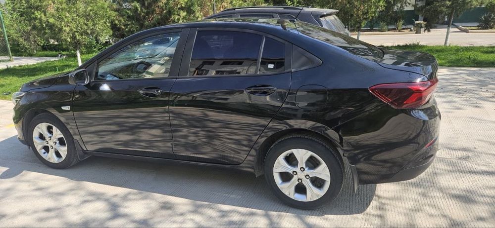 Chevrolet Onix 2023 — 4