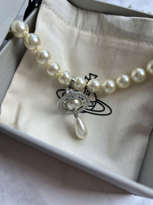 Vivienne Westwood - Колие “One Row Pearl Drop Choker”