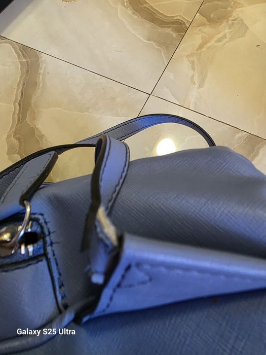 Rucsac Guess stare bună mici urme de purtare vezi foto
