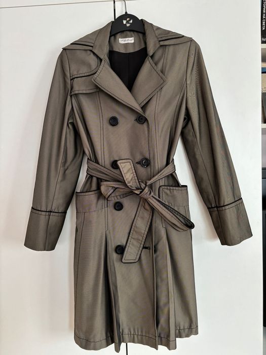 Продавам шлифер/тренчкот на български бранд