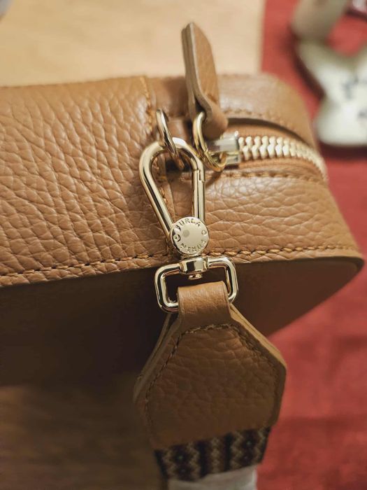 Чанта Mui Mui ,Furla