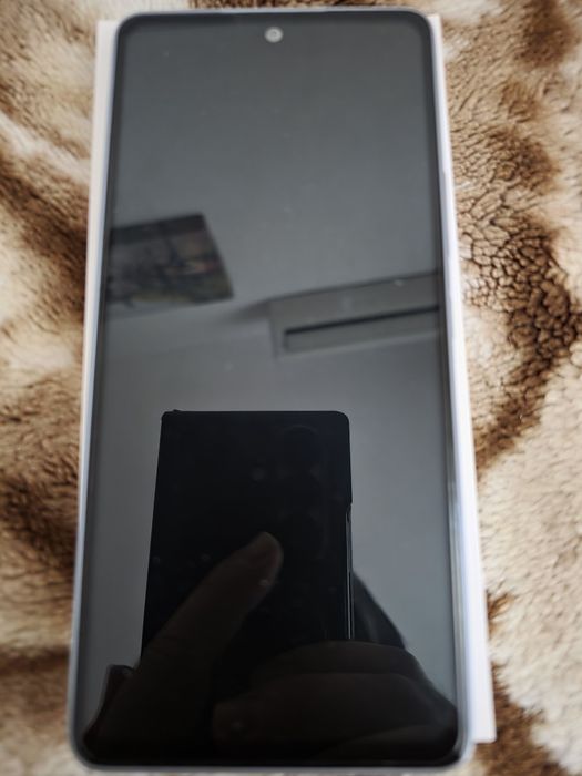 Прдавам смартфон Samsung Galaxy A53 5G