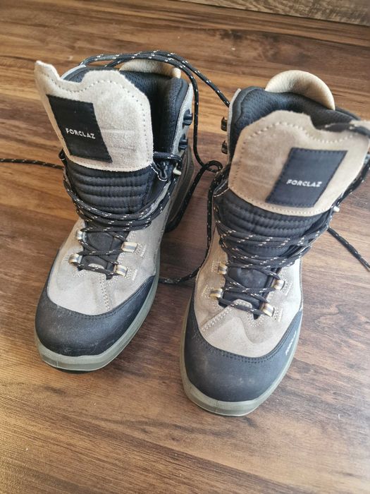 Ghete/bocanci trekking marime 40