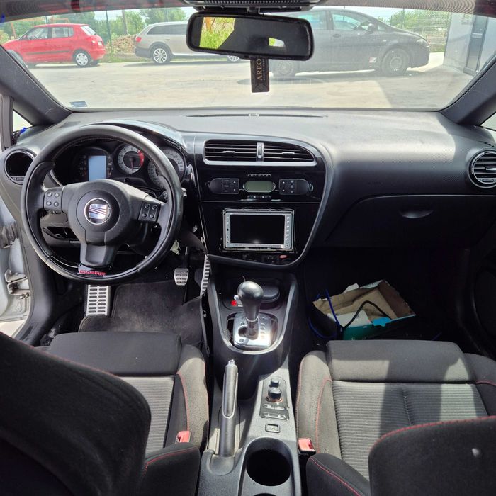 Продавам Seat Leon Cupra 1P 4x4 на части или цял