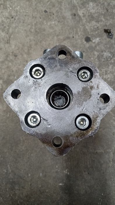 Продам стартер 24v. дозатор.цилиндр