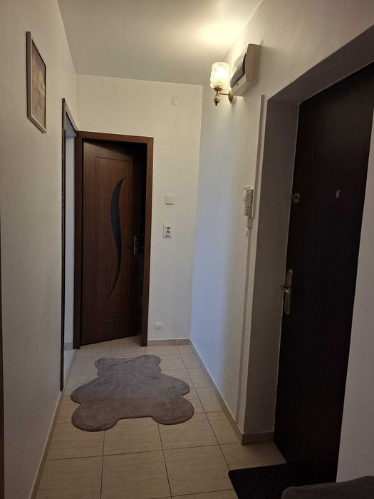 Apartament o camera - zona Nicolina