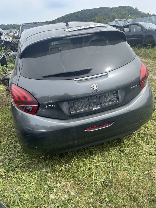 Piese Dezmembrari Peugeot 208,1.6 HDI 2017