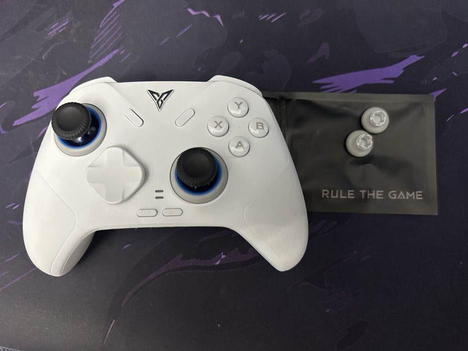 Геймпад flydigi direwolf 4