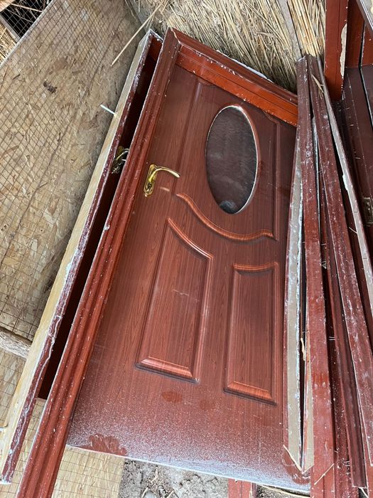 5 Межкомнатные двери (б/у, отличное состояние)