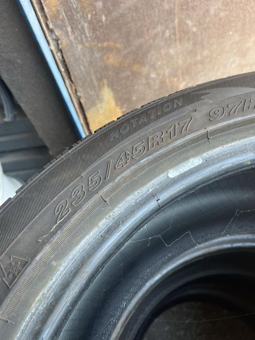 Зимни гуми Goodride 235/45/17 dot24