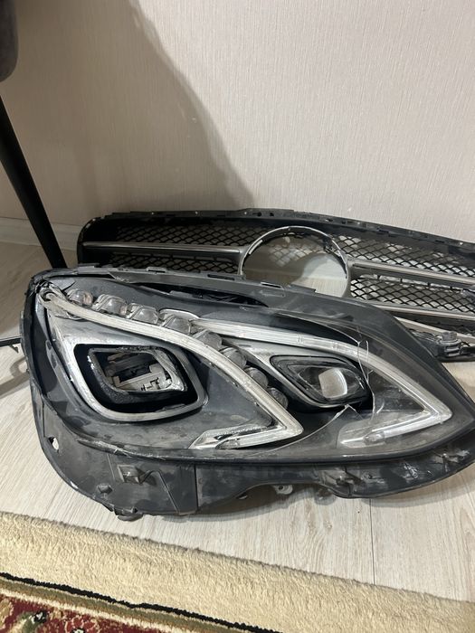 Фара от мерседес E w212