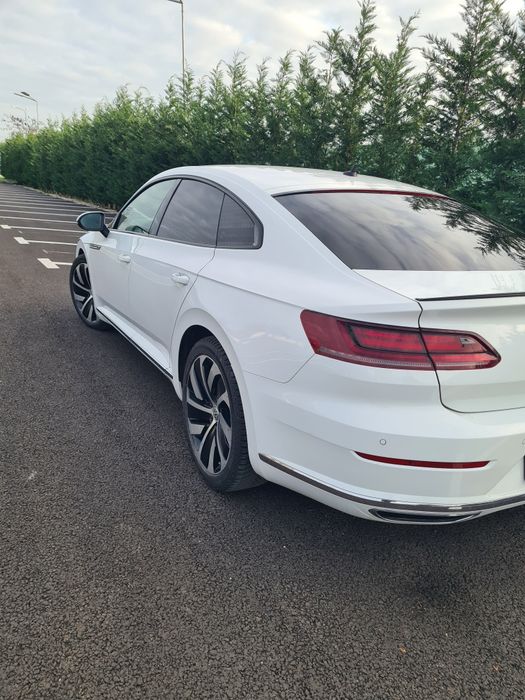 Vând Volkswagen Arteon