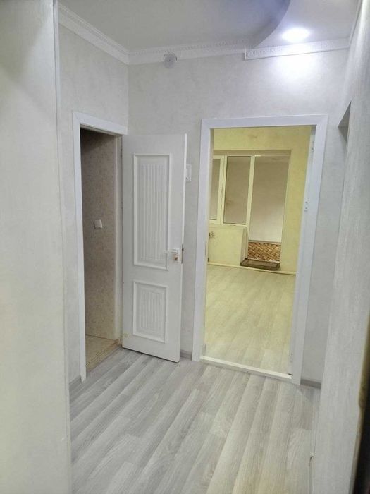 1*2х/ 1 / 4 комнат. Кирпичный Дом. Общежитие 28м2. Оринтир. Такачи.