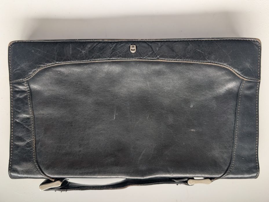 Дамски чанти, портмонета и ръкавици от естествена кожа