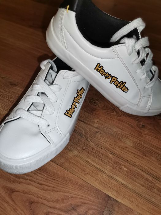 Adidași albi fete Harry Potter