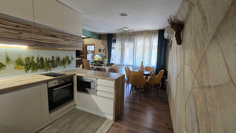 Продава се Тристаен апартамент в Пловдив, Старият град - 115 кв.м за 887 €/кв.м - Снимка #7