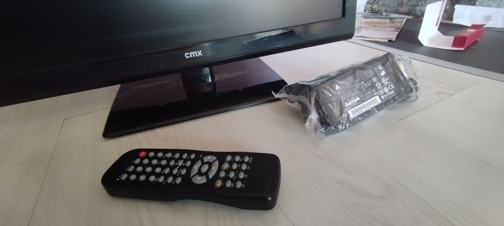 CMX LED TV 24"8245F Lucani 12V/24V