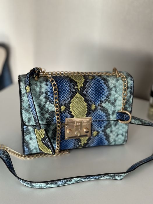 Женская сумочка