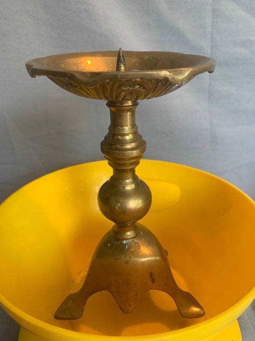 стар бронзов свещник  ,