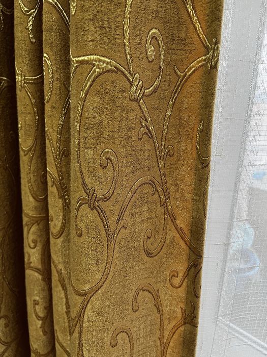 Продам готовые шторы с тюлью