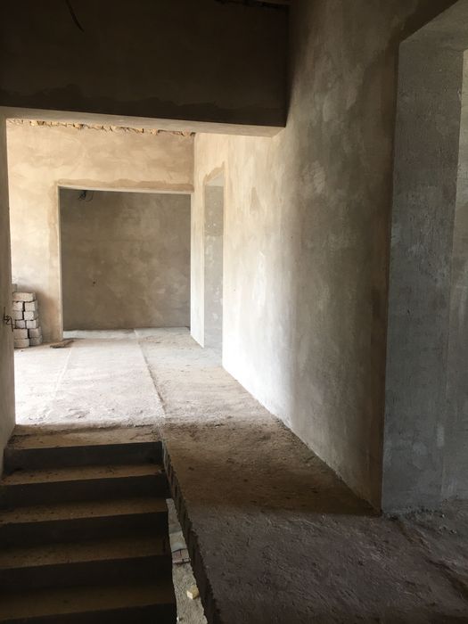 Срочно Срочно Уй сотилади ТОШМИ пўстдан кирганда Олтин тепа Жоми кўча