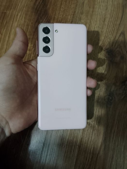 Samsung S21 5G. .