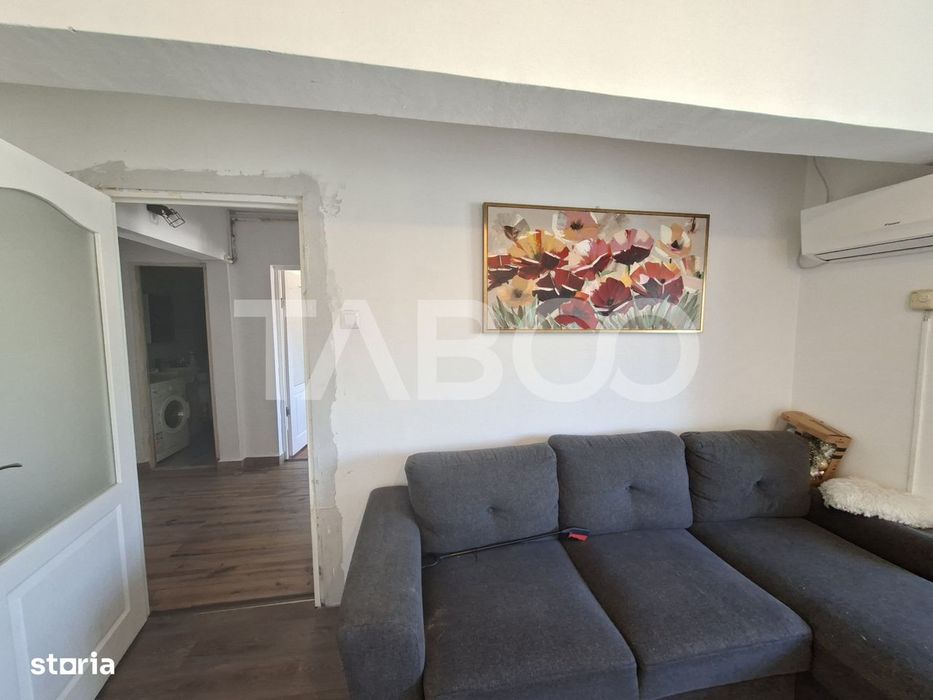 Apartament decomandat de vanzare 2 camere Strand etaj 4 acoperis — fotografia 1