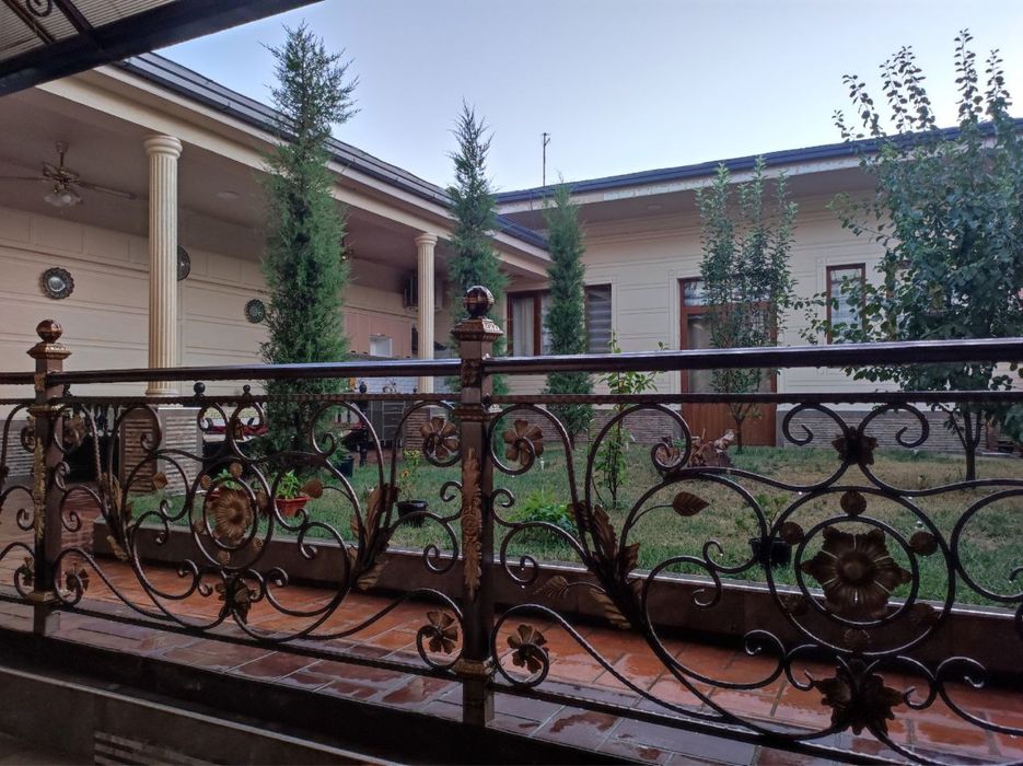 Nazarbek Xarakatda 3.8 sotix.