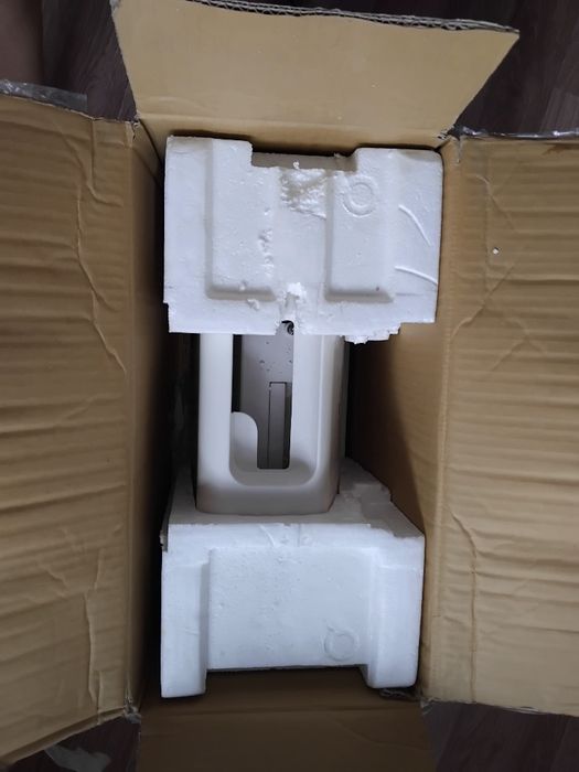 Продам швейную машинку