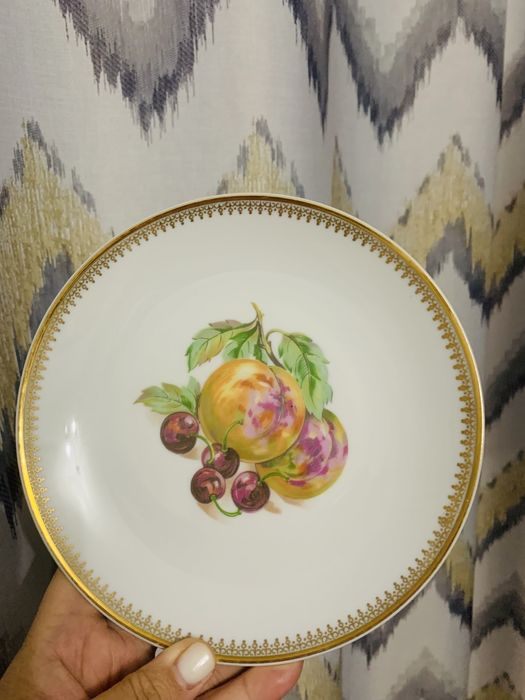 Продам сервиз ГДР  1989 год «Фрукты»