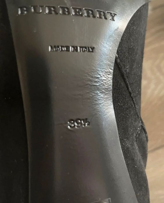Botine rafinate Burberry
