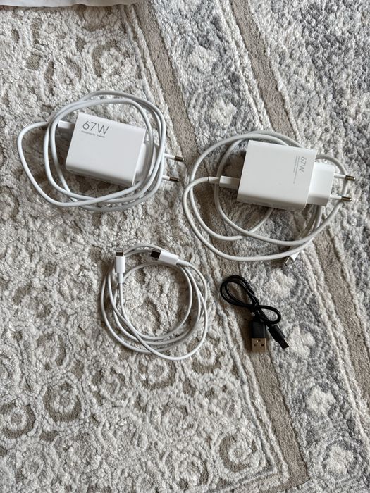 Зарядки для телефона 3шт.