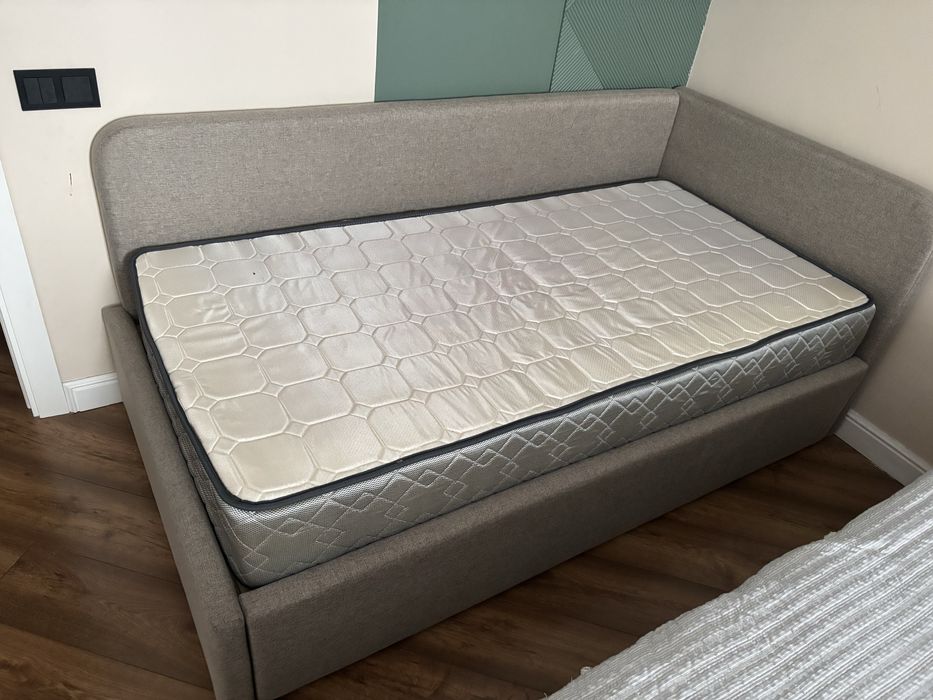 Продам кровать 180*80