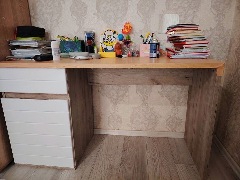 Mobilier birou de vânzare